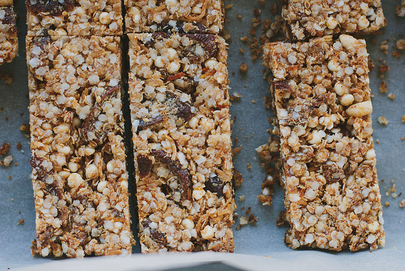 Recipes with Popped Amaranth: Popped Amaranth Energy Bar with Fruit & Nuts