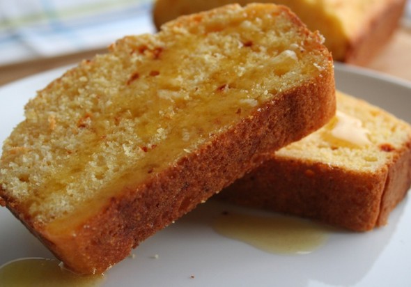 Recipes with Corn Meal: Acorn Crusted Corn Bread Dipped in Honey