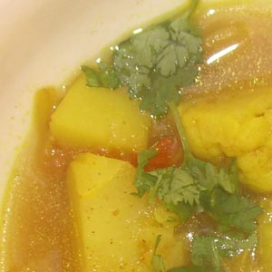 Recipes with Sweet Peas: Potato & Cauliflower with Tomato & Cumin