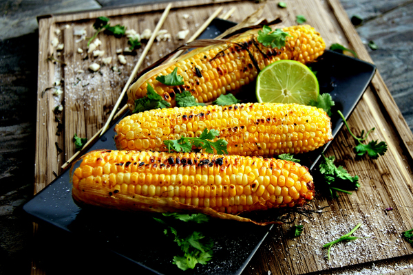 Recipes with Corn: Corn on the Cob with Cilantro & Coriander Butter