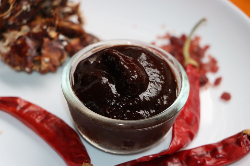Recipes with Fennel Seeds: Sour Tamarind Chutney